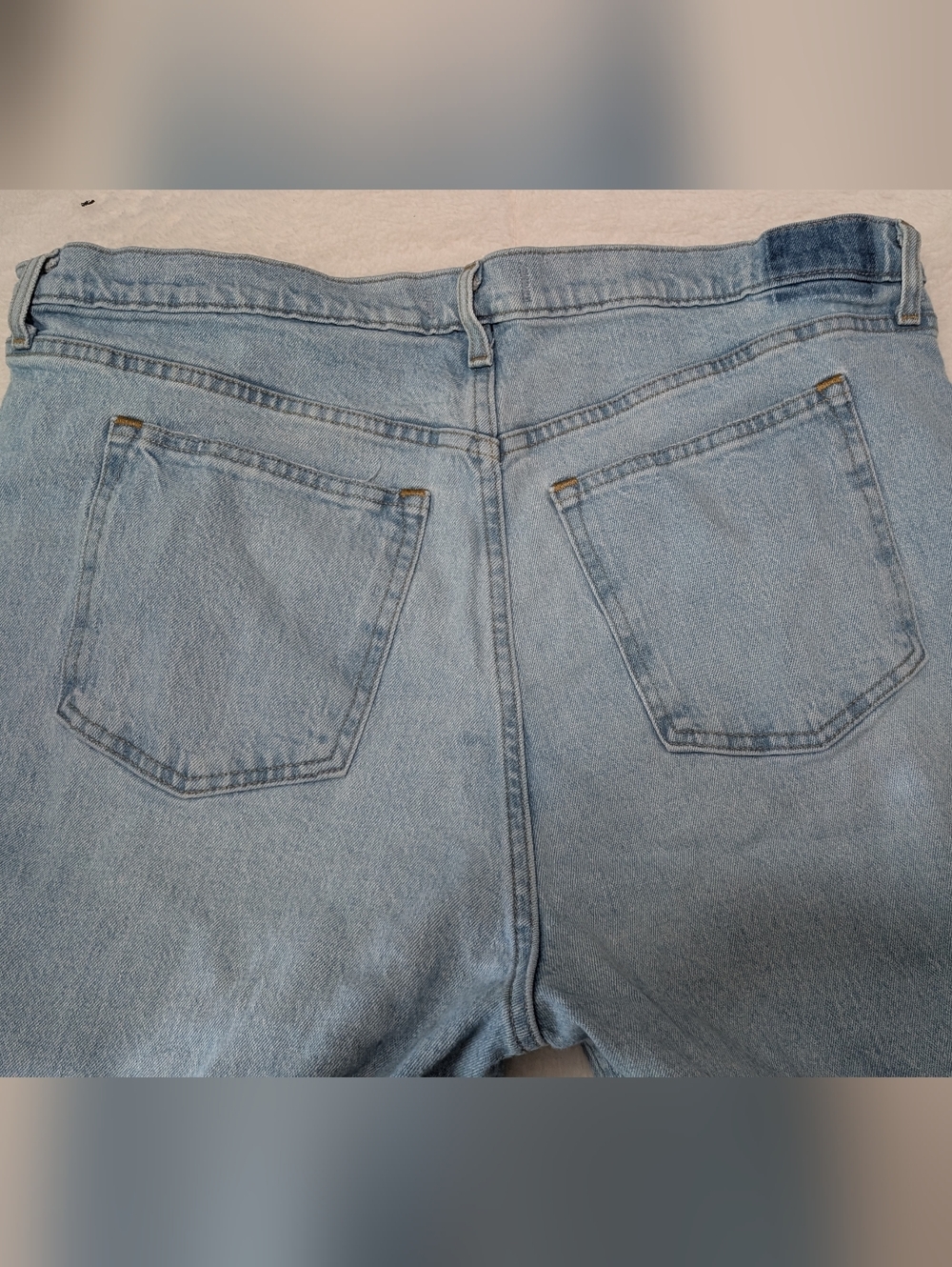20/35 R Curve Love Abercrombie & Fitch Light Blue Straight Leg Jeans Distressed - Picture 4 of 5
